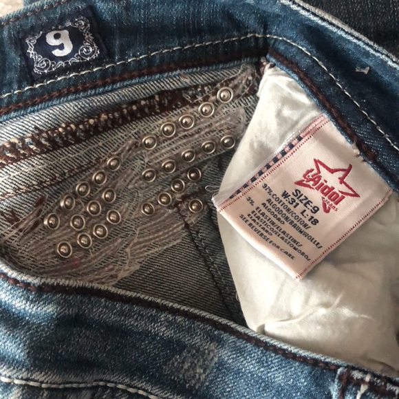 L A Idol Capri p2130 - Picture 3 of 10